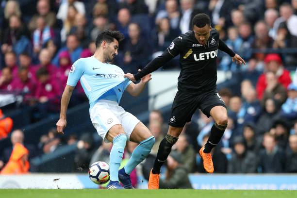 足球的深厚 足球的深厚