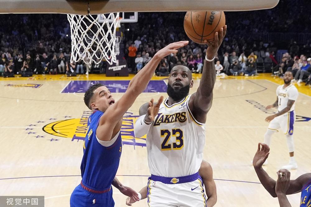 萨在这场比 萨在这场比